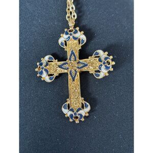 Vintage 1997 Smithsonian for Avon Signed Gellatly Enameled Cross Necklace